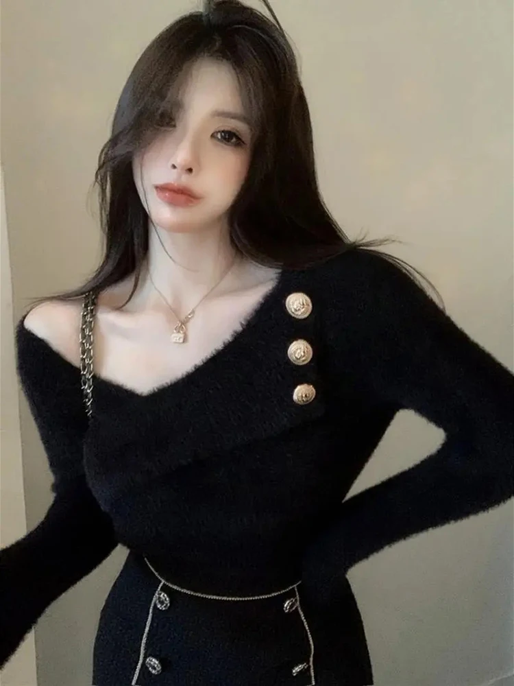 

Korean Version Chic V-Neck Button Decoration Criss Cross Fashion Short Pullovers Autumn Winter New Slim Vintage Sweaters
