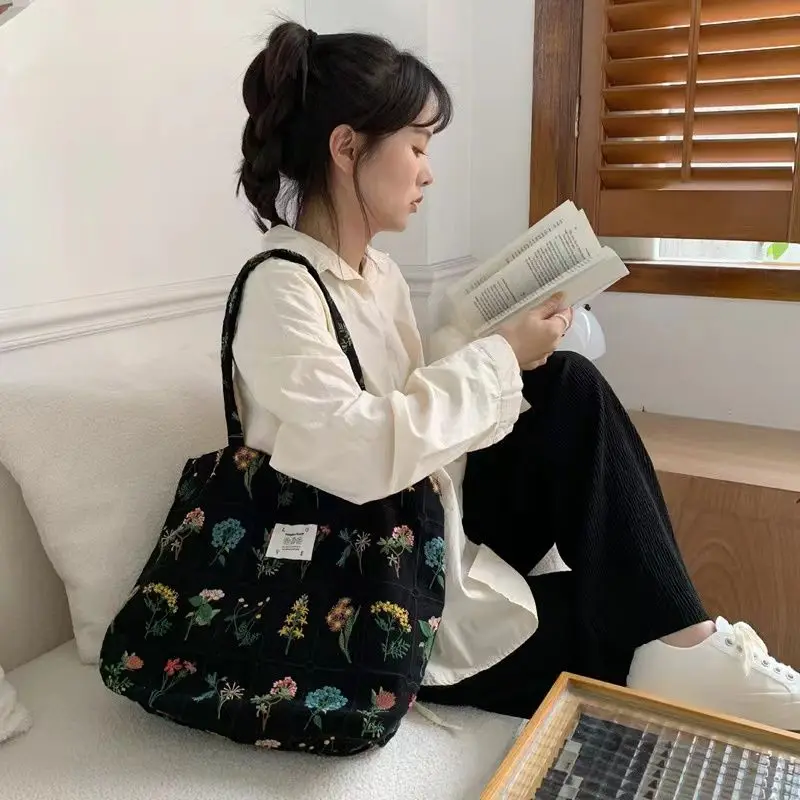 Women Shoulder Bags 2023 New Fashionable Floral Print Korean Styles Nylon Bag Vintage Student Casual Shopping Bag for Women