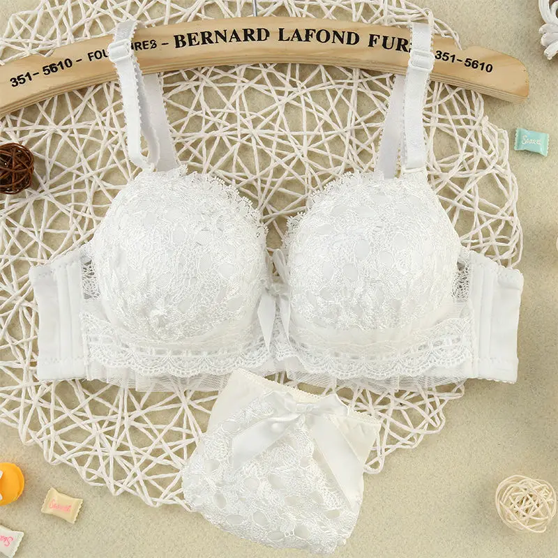 Women Bralette Lace Bra Set Sexy Lingerie Set Lace Panties Cropped Bra Pantys Set Female Intimates Wireless Soft Underwear Set