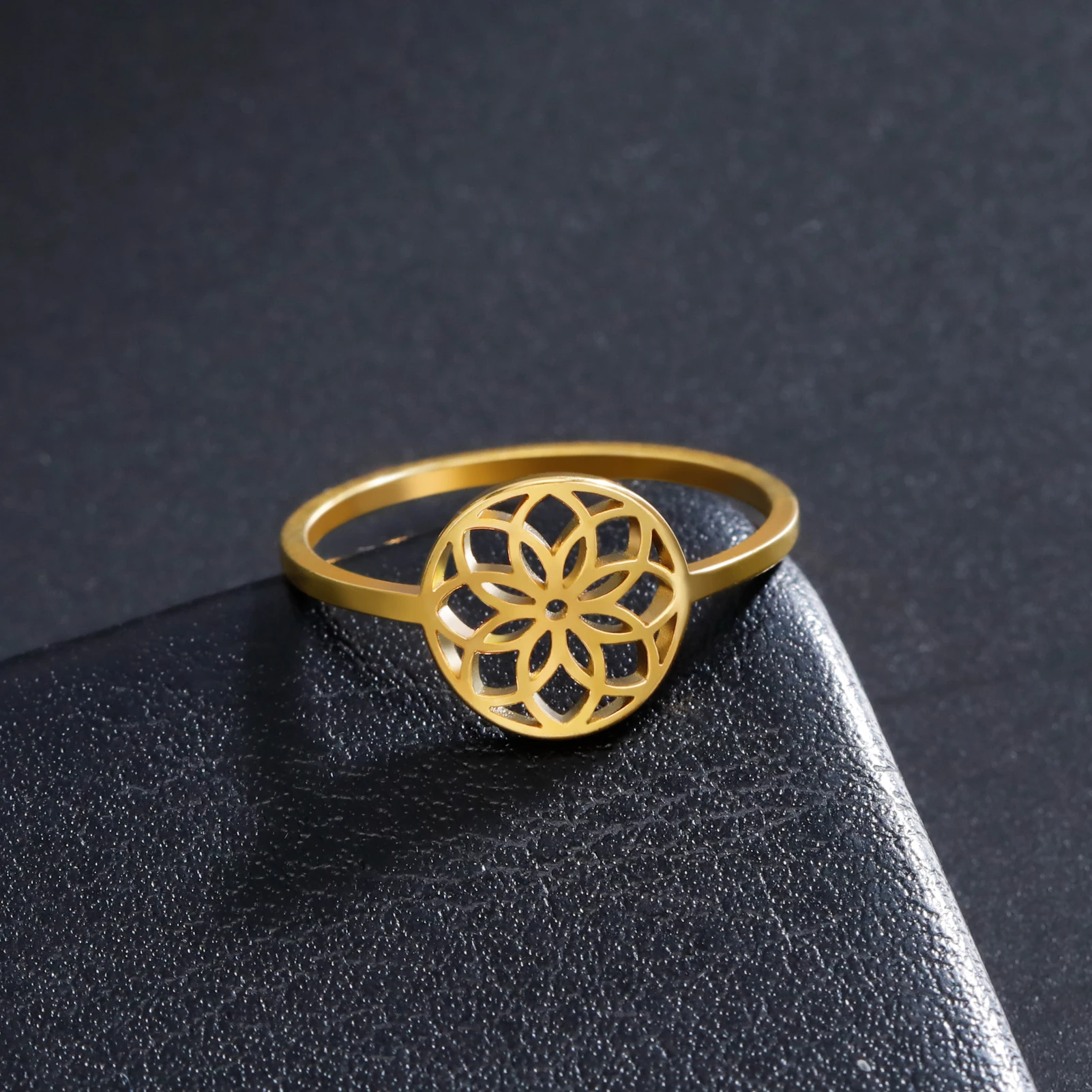 Skyrim Women Flower of Life Ring Stainless Steel Sacred Geometry Rings Vintage Amulet Jewelry Birthday Gift New In Wholesale