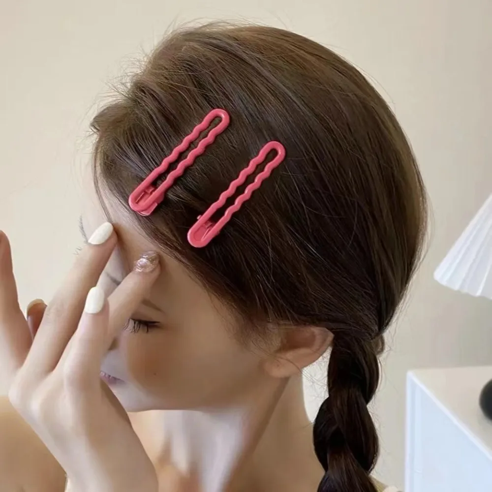 

Trendy Alloy Candy-colored Cute Hairpin Solid Color Hairpin with Wavy Side Simple Hairclip
