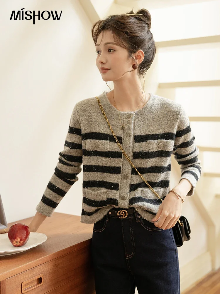MISHOW Women Striped Knitted Korean Vintage Sweater Tops 2024 Fall Round Neck Casual Sweaters Versatile Cardigan Top MXD41Z0744