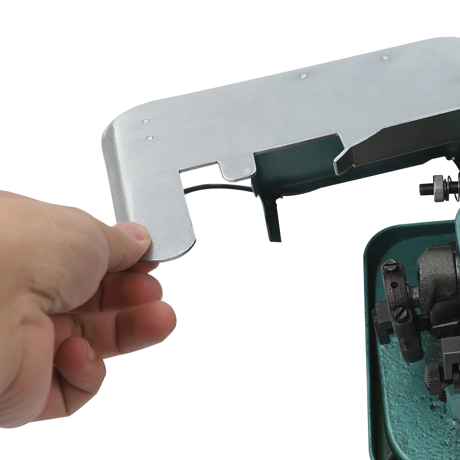 How Much Is My Old Sewing Machine Worth? A Realistic 2026 Price Guide