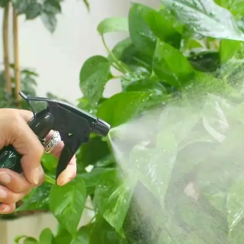 600ml Plant Watering Sprayer Bottle Leakproof Manual Mist Spray Pot for Indoor Outdoor Garden Flower Care