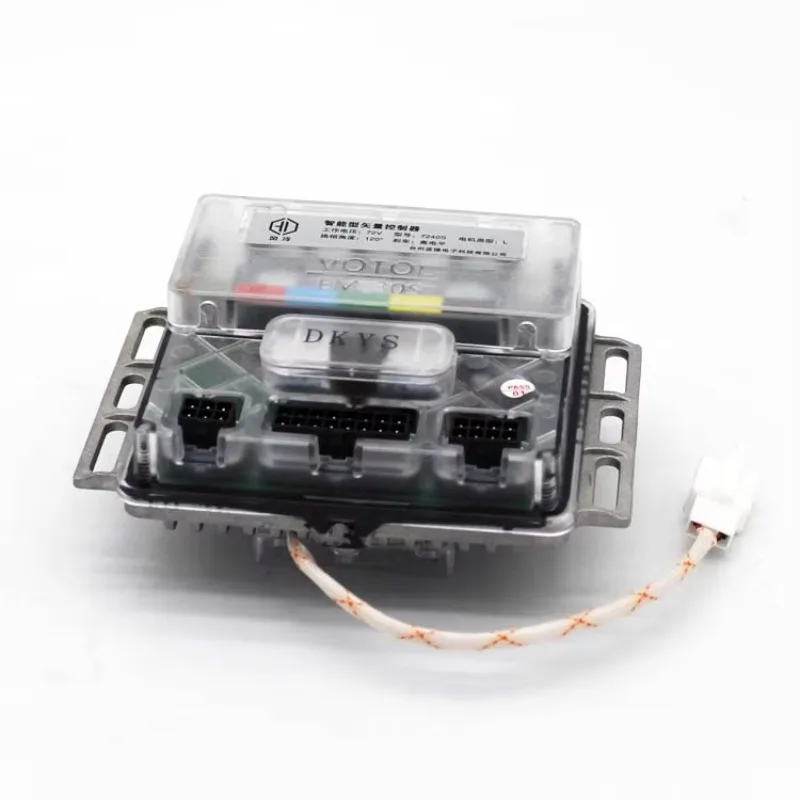 

Контроллер бесщеточного синусоидального двигателя постоянного тока EM30 7240S для самокатов FOC с вентилятором