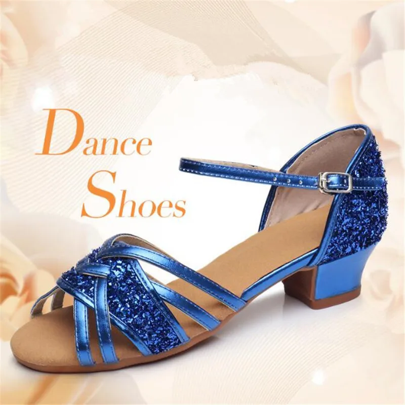 New Girl Dance Shoes Children Low Heel Ladies Latin Dance Shoes Women Professional Dancing Shoes Casual Glitter Girls Sandals