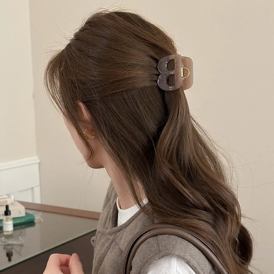 

Letter Hair Shark Clip Milk Tea Color Korean Ins Style Fashion Half Up Hairstyle Accessory for Daily Home