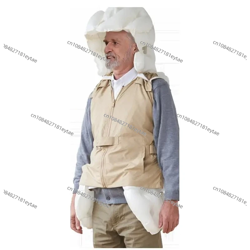 

Жилет для старика с защитой от падения