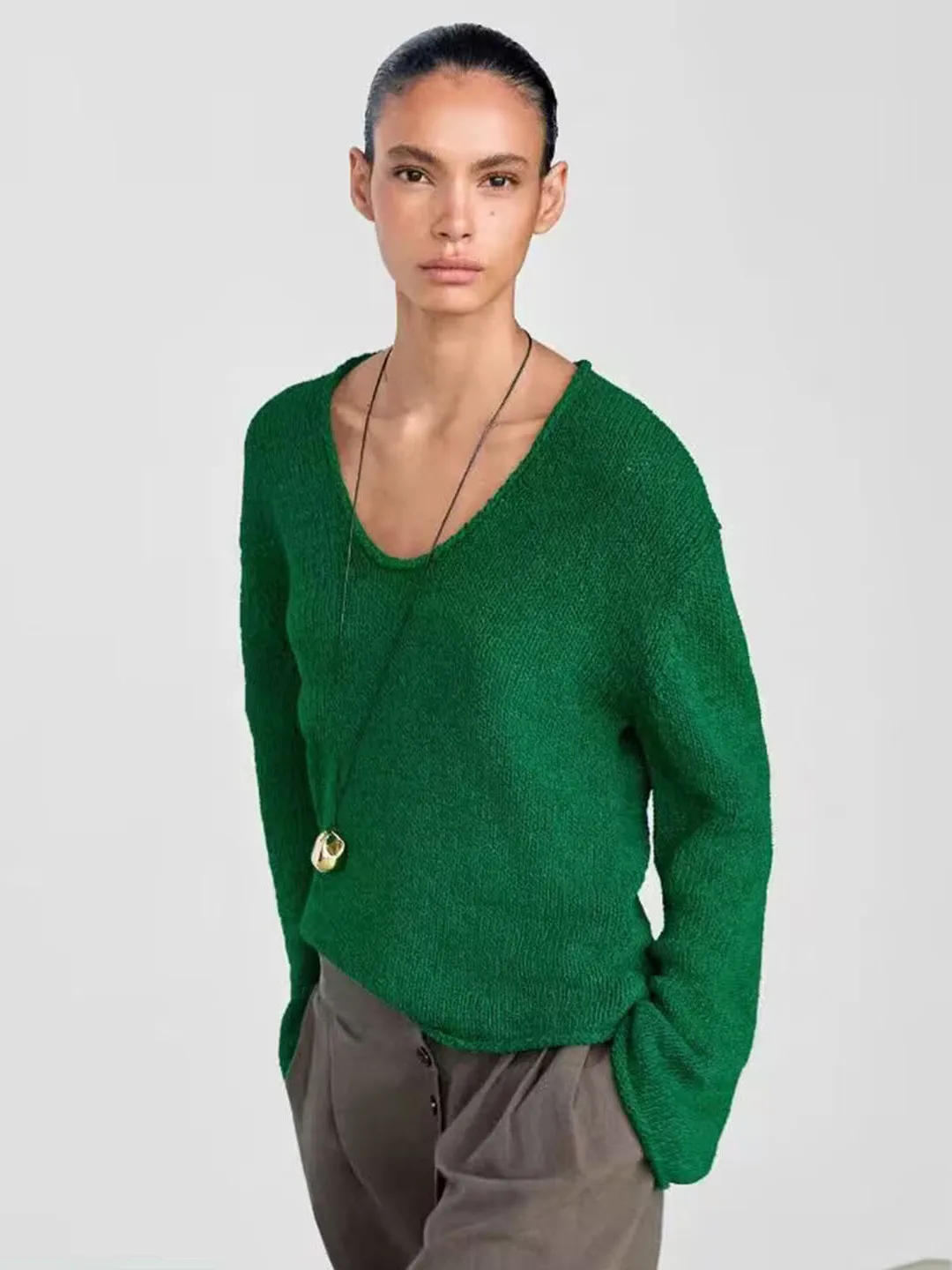 Loose Long Sleeve Knitted Sweater V-Neck Casual Style Green Color Quality Simple Commuting Style Women's Fashion Autumn New A...