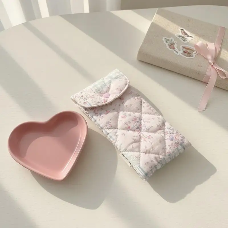 Cute Floral Bow Snap Pen Bag Lightweight Student Stationery Organizer Portable Mini Glasses Storage for Daily Carry