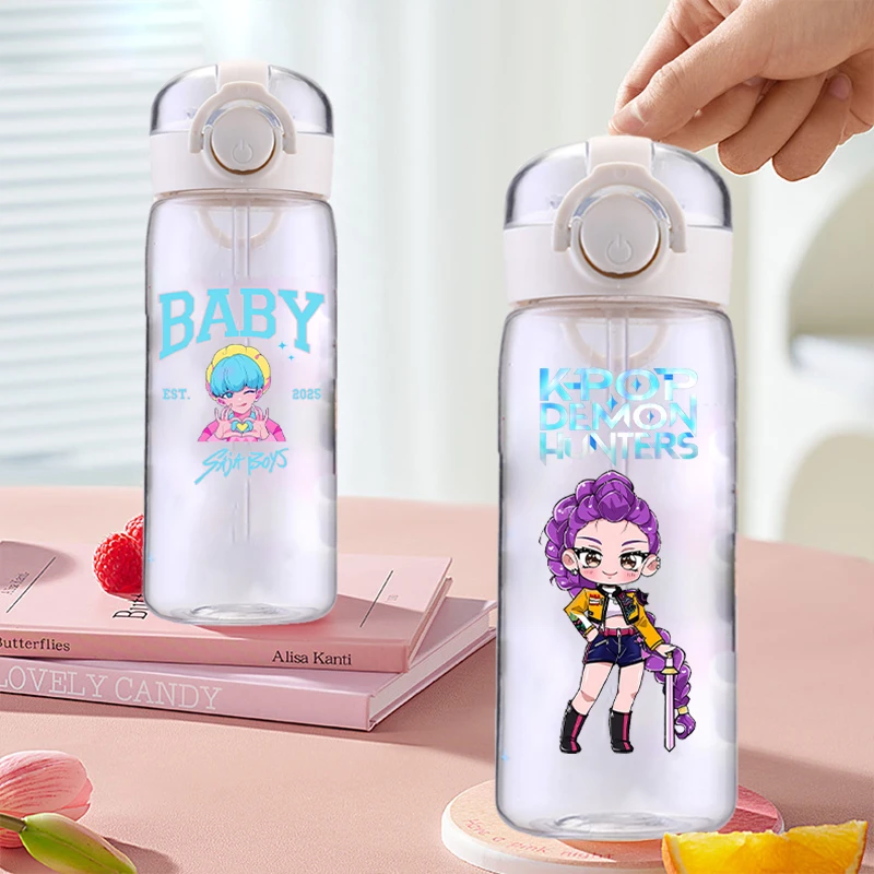 400ml Move K-Pop Demon Hunters Bottiglia d'acqua trasparente con cannuccia Simpatico cartone animato Bottone elastico portatile Bollitore Regali di compleanno