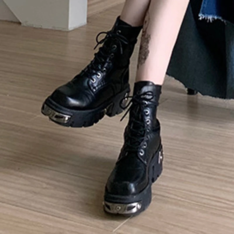 Punk Style Platform Women Ankle Boots Women\'s Motorcycle Boot Fashion Ladies Chunky Shoes Metal Decor Black BIG Size