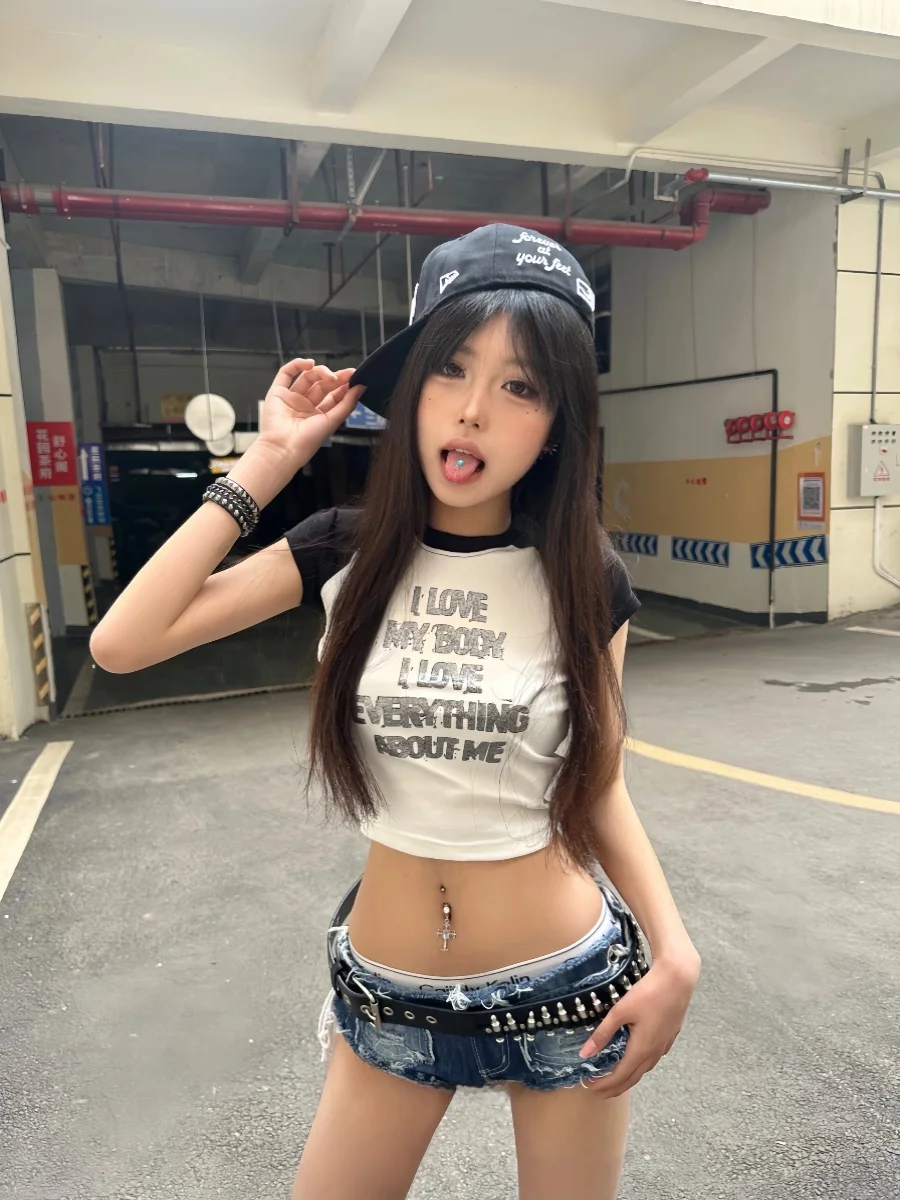 Y2K Sle Hot Girl Taille basse Tie Dye effiloché e Denim Super orts Femmes Été Nouveau Wrap autour de la cuisse Haute température P...