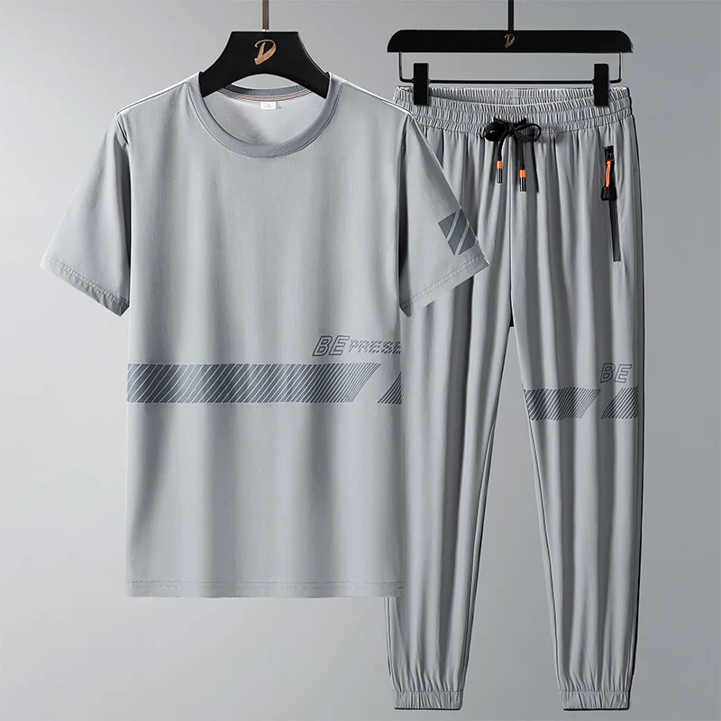 

Men's Casual 2-Piece Sportswear Set Streetwear Fashion Tracksuit T-Shirts and Pants Beachwear Summer Sweatshirt T-Shirts Sets