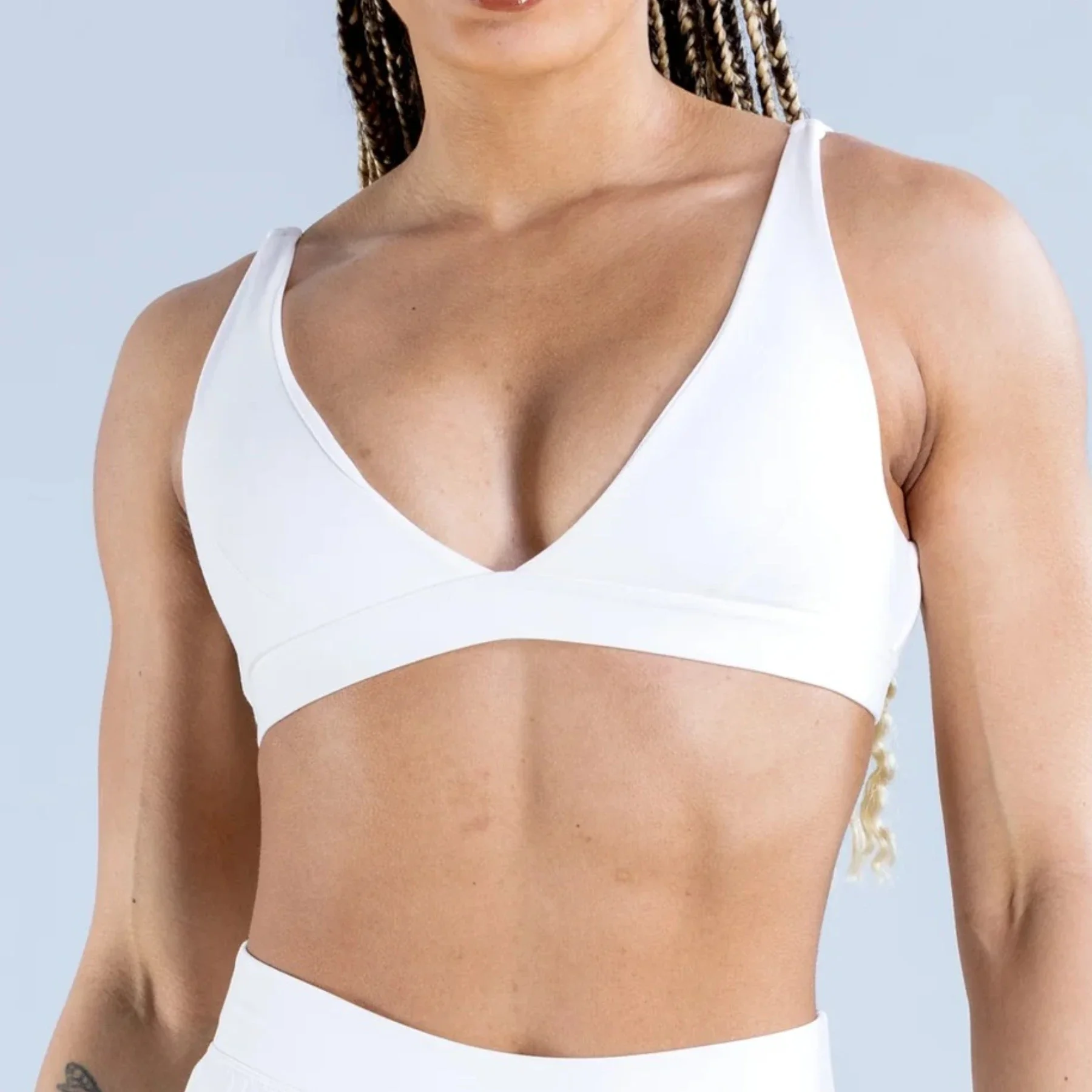 Dfyne Origin-Sujetador deportivo minimalista con logotipo para mujer, sostén Sexy con espalda abierta y cuello Halter en V, Top corto acolchado para