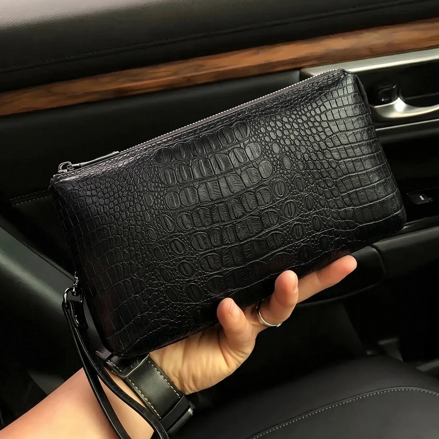 

Vintage Men's Clutch Bag Crocodile-Print Clutch Bag Large Capacity Men's Handbag Portable Phone Case Stylish Zipper Pocket