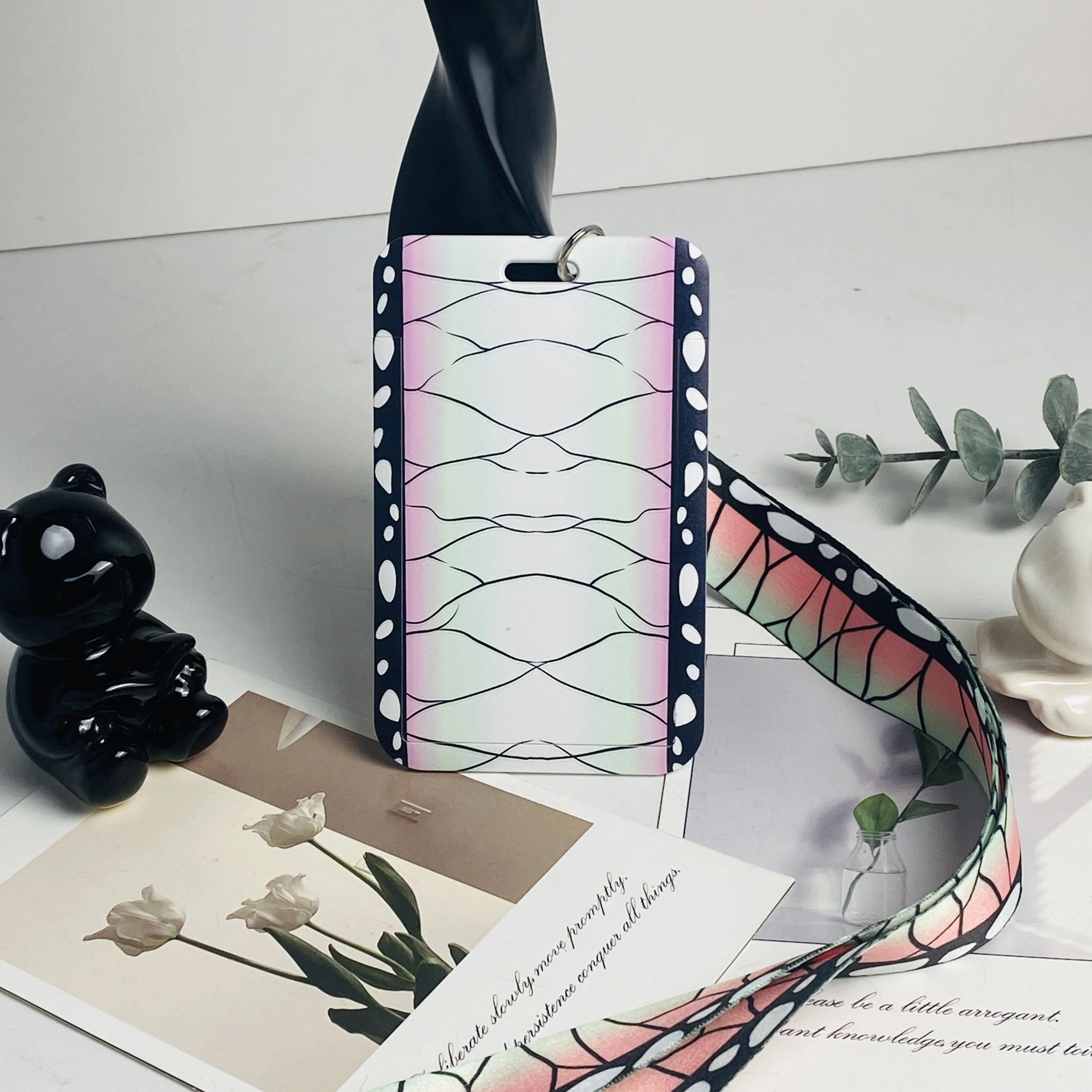 อะนิเมะผู้ถือบัตรสายคล้องคอพวงกุญแจ ID รถบัสบัตรเครดิต Pass แขวนเชือก Lariat Keyrings Lanyard อุปกรณ์เสริม