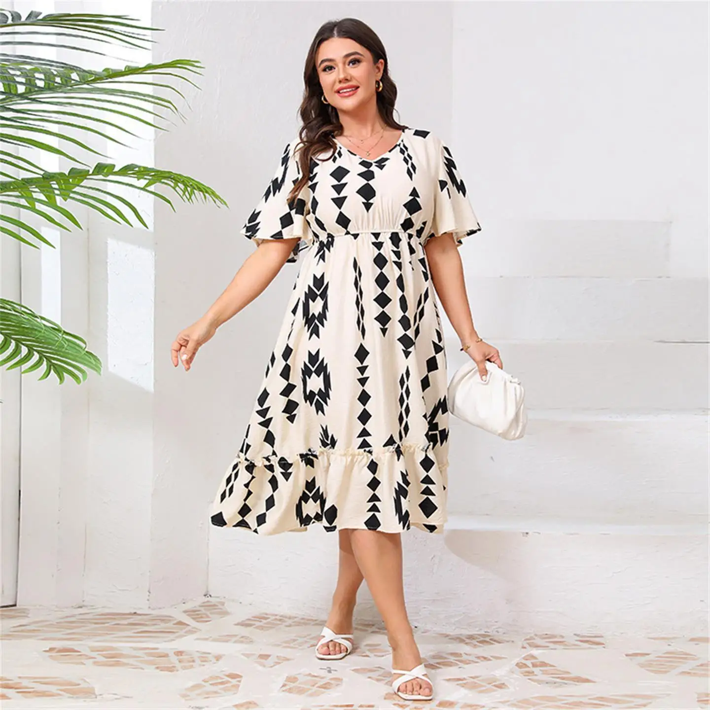 보헤미안 벨 슬리브 맥시 드레스 플러스 사이즈 플로우 여름 캐주얼 기본 스타일 유럽 스타일 탄력 있는 허리 짧은 소매 드레스