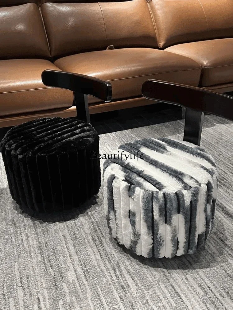 01 **Pulley movable Italian dressing stool sitting pier dressing chair low stool