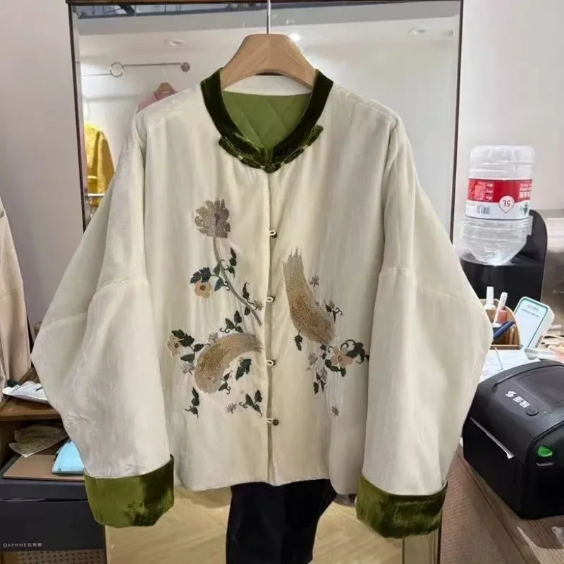 

New Arrival 2026 Chinese Style Women's Coat - Retro Embroidery Velvet Jacket with Batwing Sleeves, Loose Fit Tunic (Style w1723)