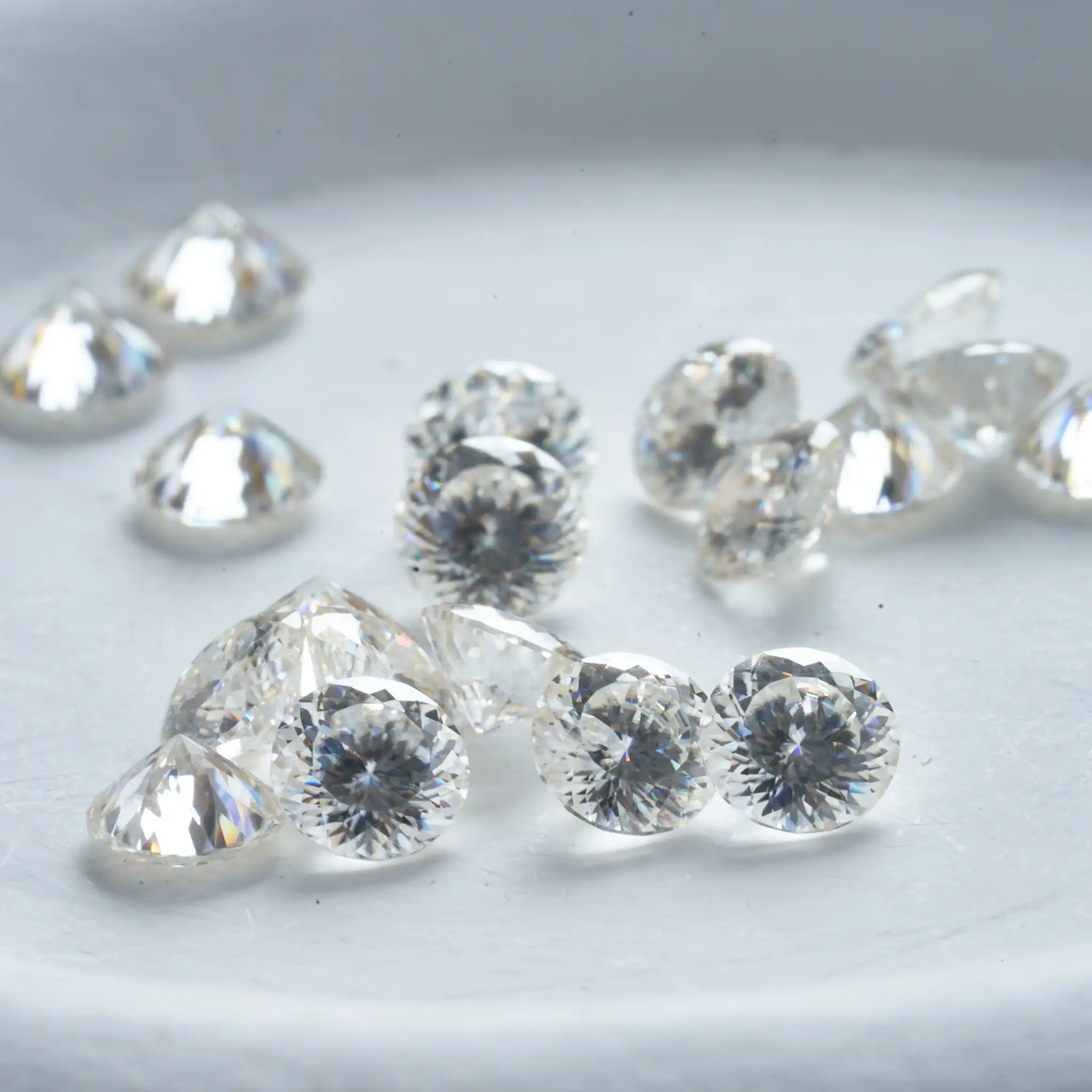 Round 100 Faceted Cut Loose Moissanite Stones Jewelry 1-5ct D Color VVS1 Lab Grown Diamonds With Certificates Pass Tester