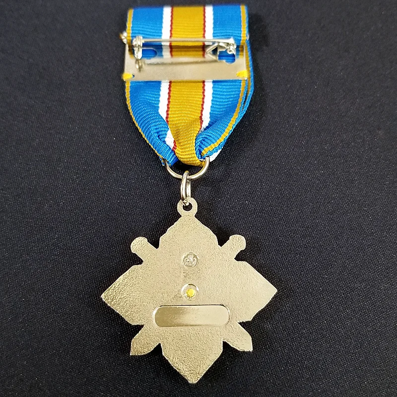 استنساخ الميدالية الأوكرانية للشجاعة والشجاعة شارة تشيرنوبيل مجموعة ميدالية الإنقاذ #4