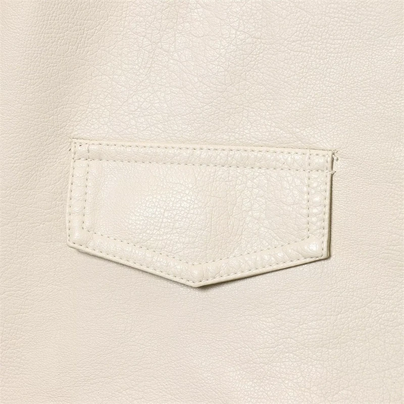 เสื้อแจ็คเก็ตหนังเทียมสั้นสำหรับผู้หญิง คอลเลคชั่นฤดูใบไม้ผลิ 2026 สไตล์ลำลอง คอทรงโอ ซิปแบบไม่สมมาตร ทรงหลวม ผ้า PU