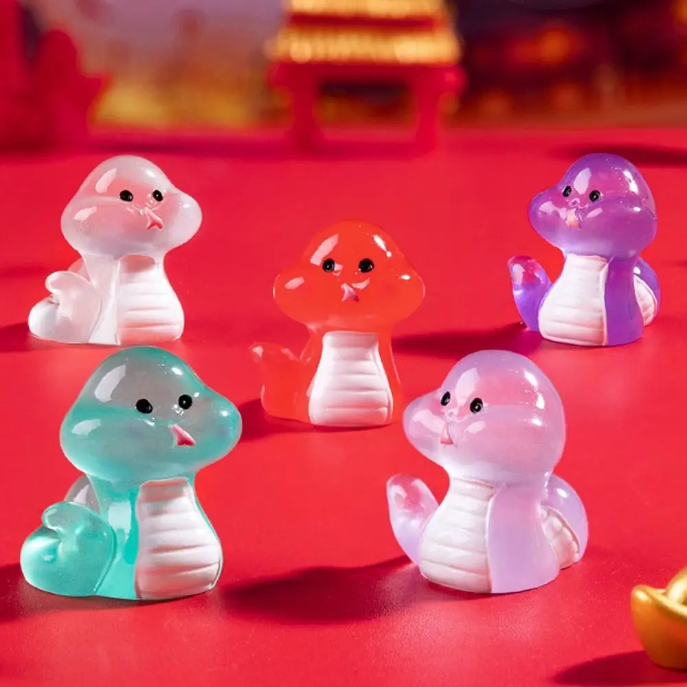 

Cute Luminous Mini Snake Figurine Glow in The Dark Zodiac Snake Lucky Small Snake Ornament Resin Crafts Blessing