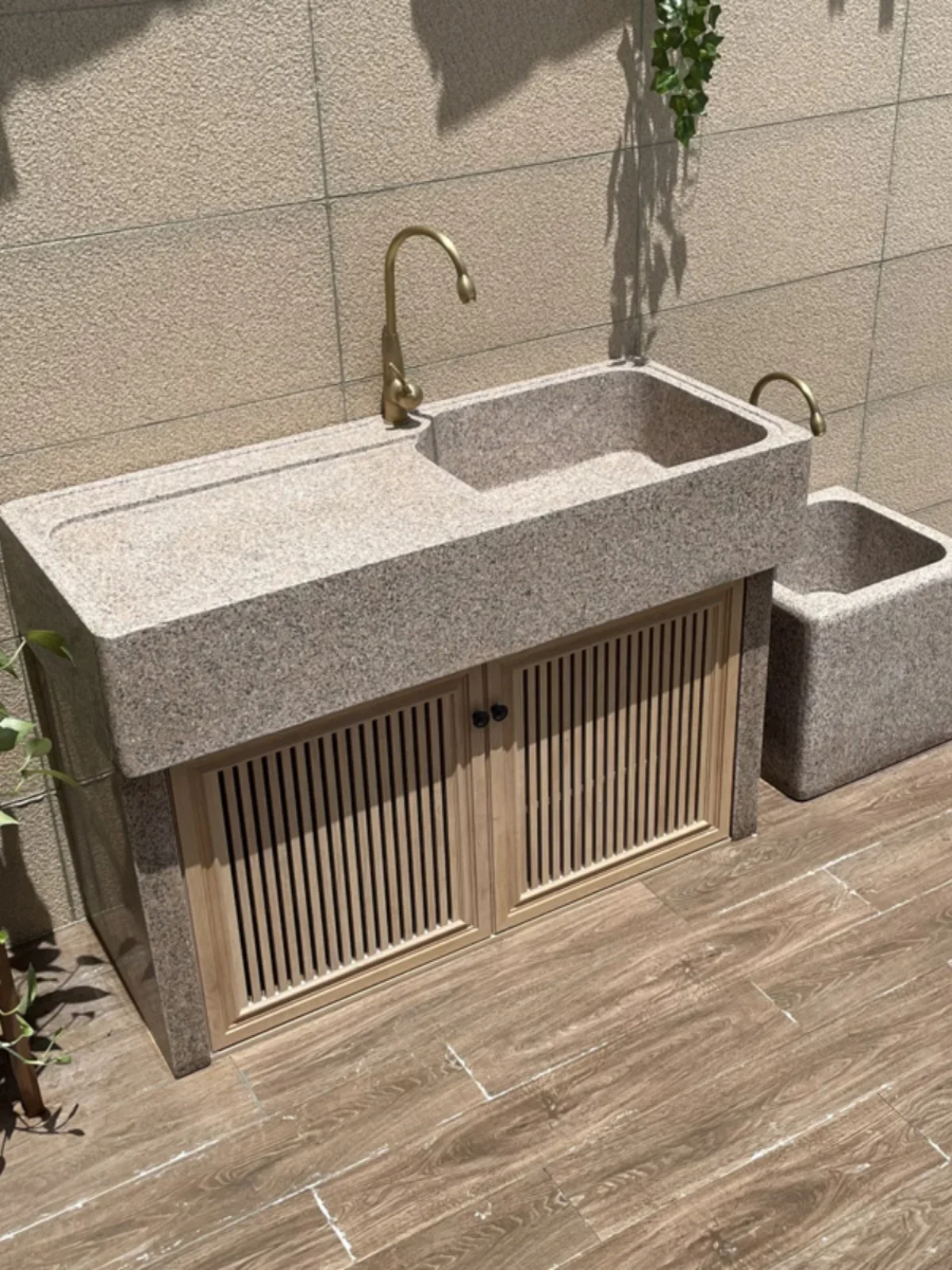 Marble pool, home balcony, granite sink, outdoor courtyard integrated installation, aluminum cabinet door