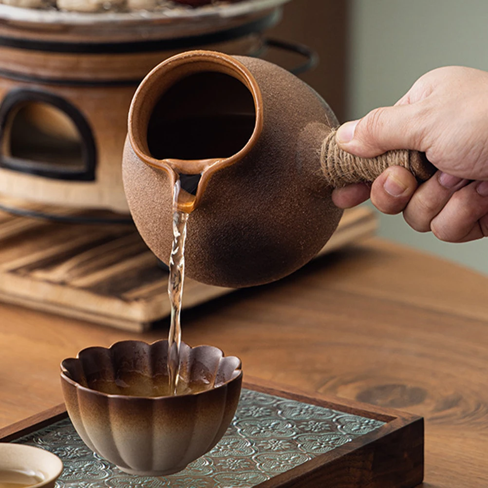 

Retro Clay Tea Kettle Large Capacity Vintage Water Pot For Camping Outdoor Barbecue Brew Tea Coffee Soup Portable Lightweight