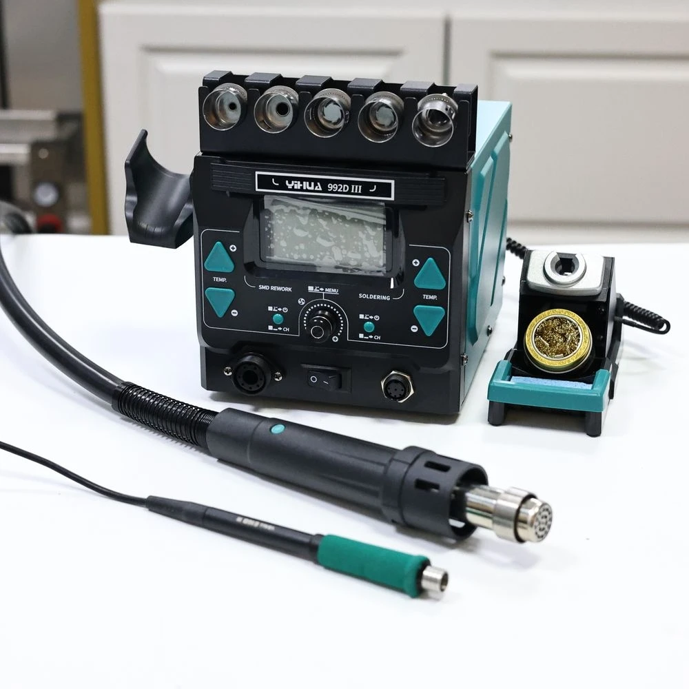 

YIHUA 992D-III Dual Workstation Hot Air Gun & C210 C245 Soldering Iron Independent Operation
