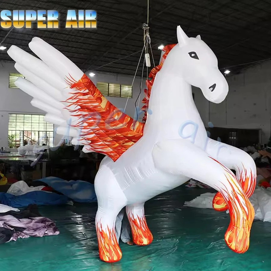 Animaux de dessin animé gonflables pour publicité extérieure, énorme cheval volant gonflable, sauts pour les activités de cirque