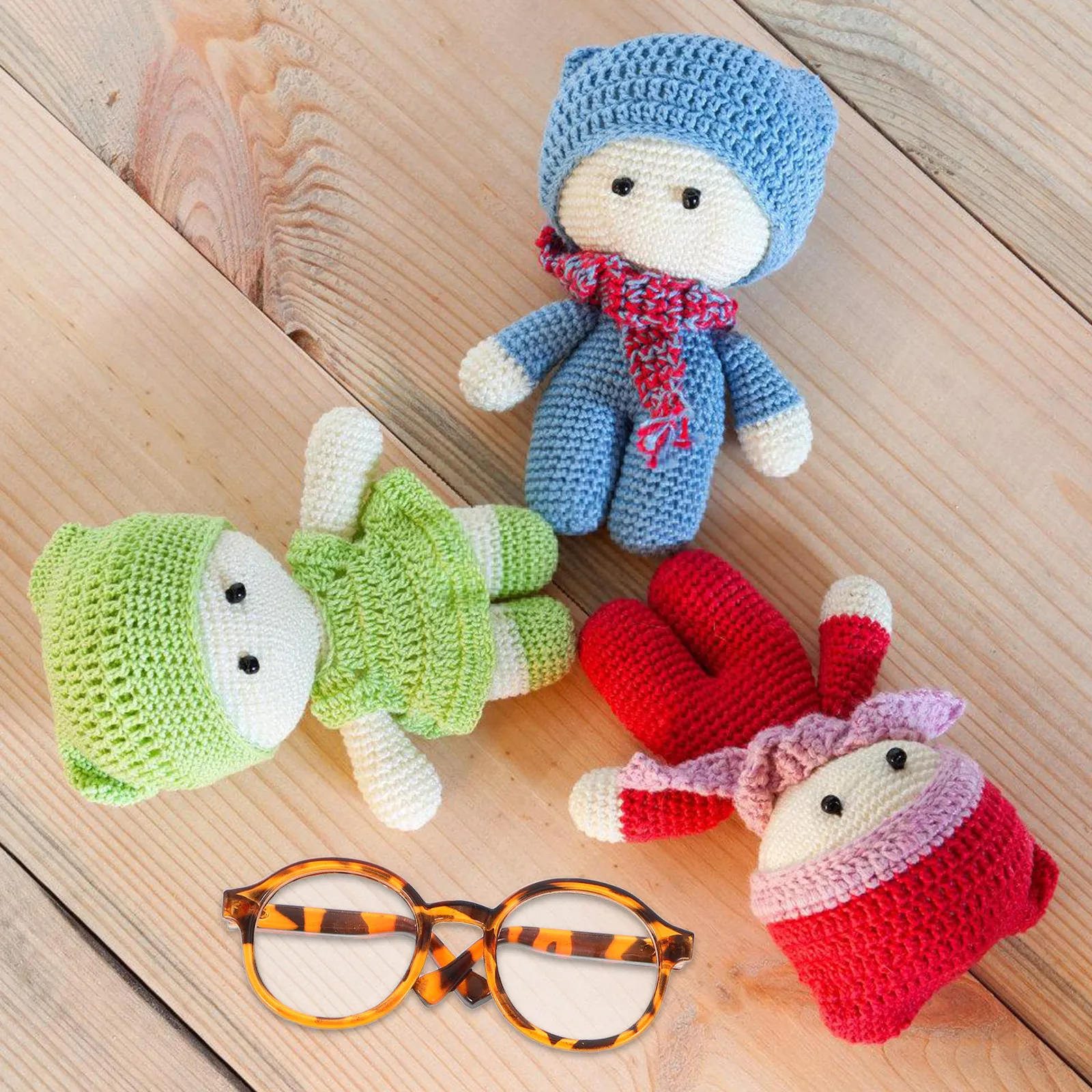 

4Pcs Mini Sunglasses Plastic Eyewear Cute Miniature Eyeglass Craft Accessories Party Dress Up Glasses for