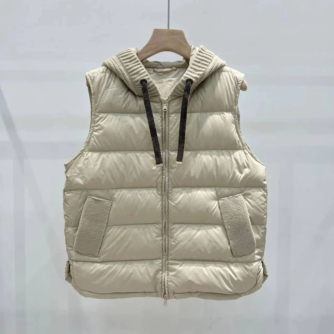 2024 Inverno Nuove donne Abbigliamento Catena di perle, piumino imbottito in piuma d\'oca bianca, gilet con cappuccio 1021