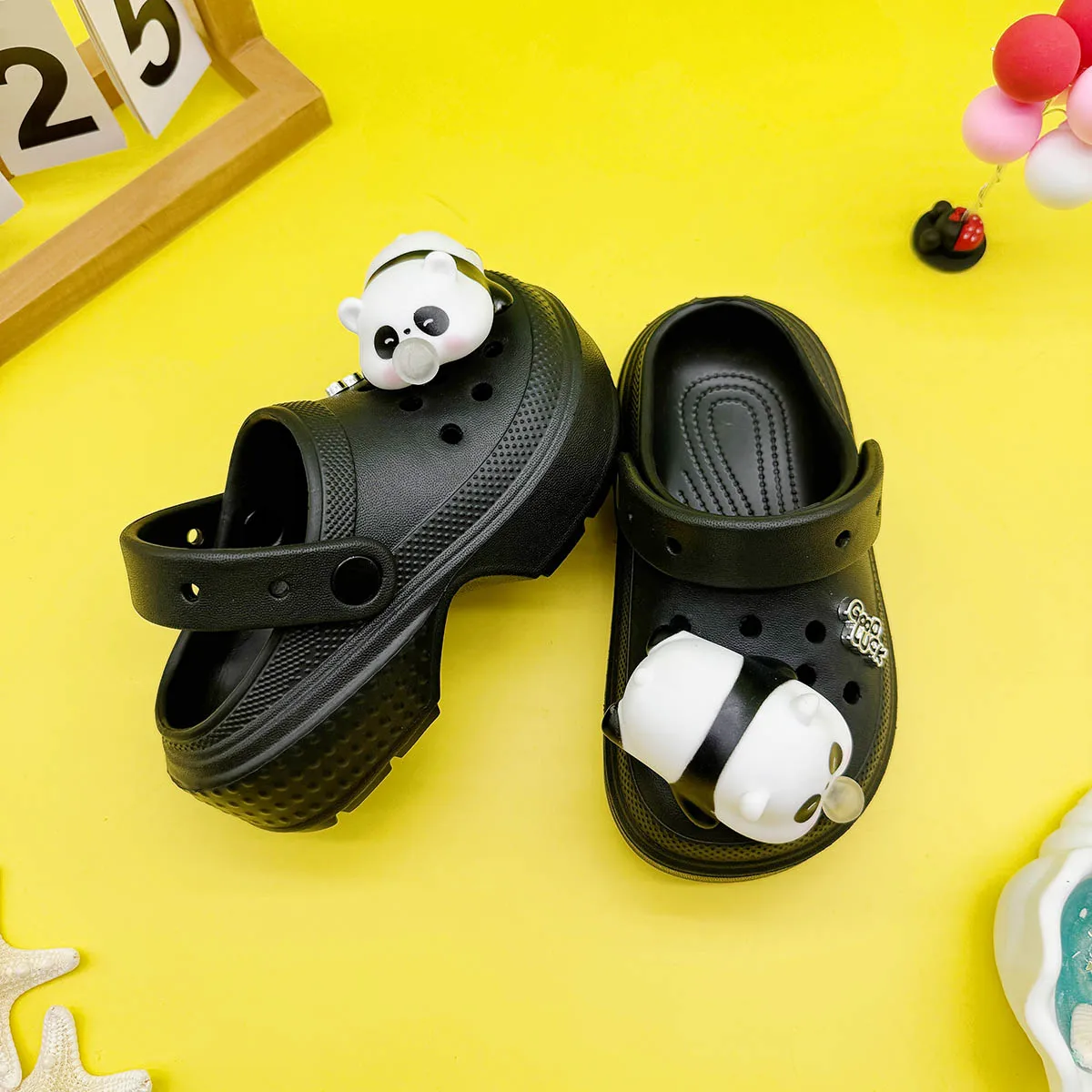 New Style Cartoon Bubble Panda Clogs for Boys and Girls, Soft-Soled Non-Slip Closed-Toe Sandals 2310