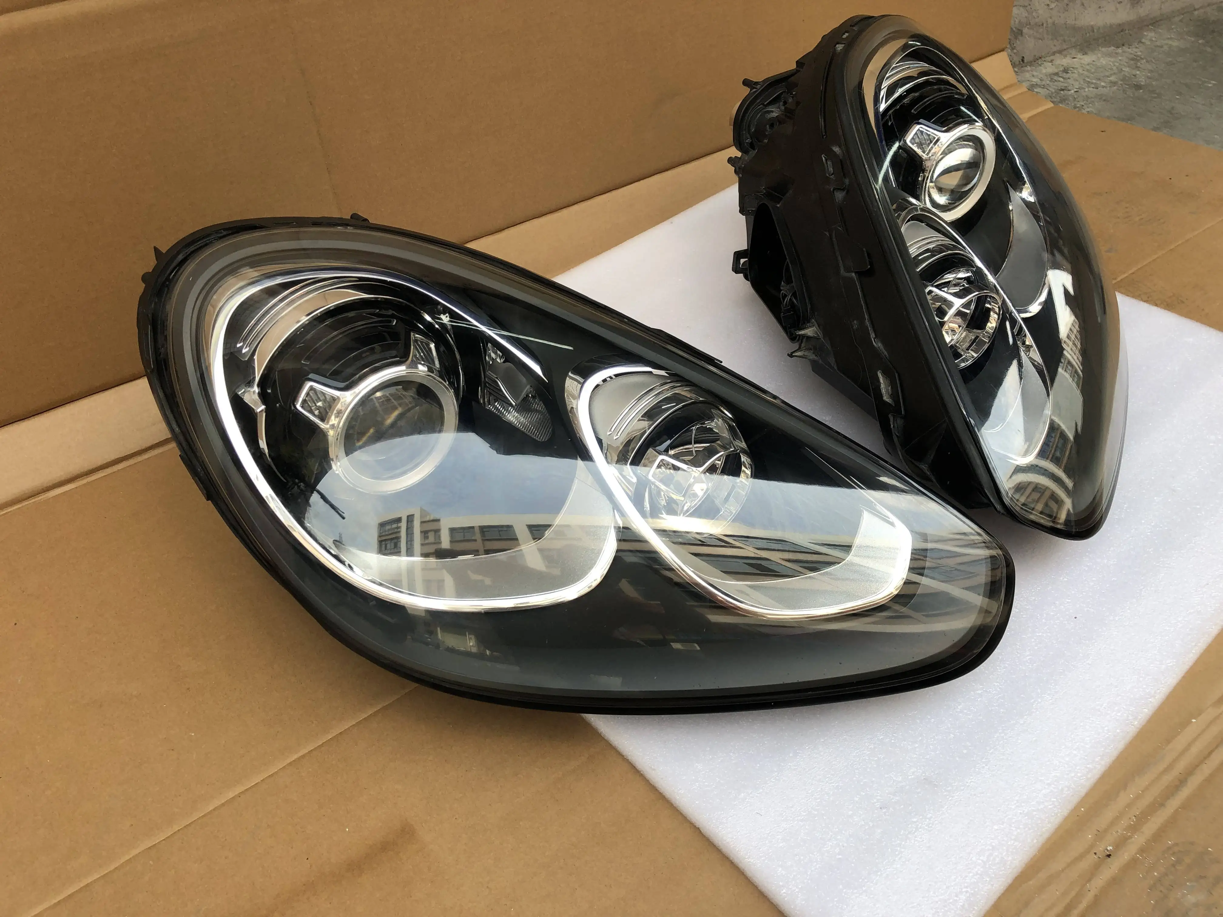 FOR porsche cayenne 957 9pa headlight 958 s  headlights