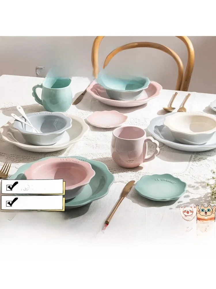 Le Creuset New Cool…