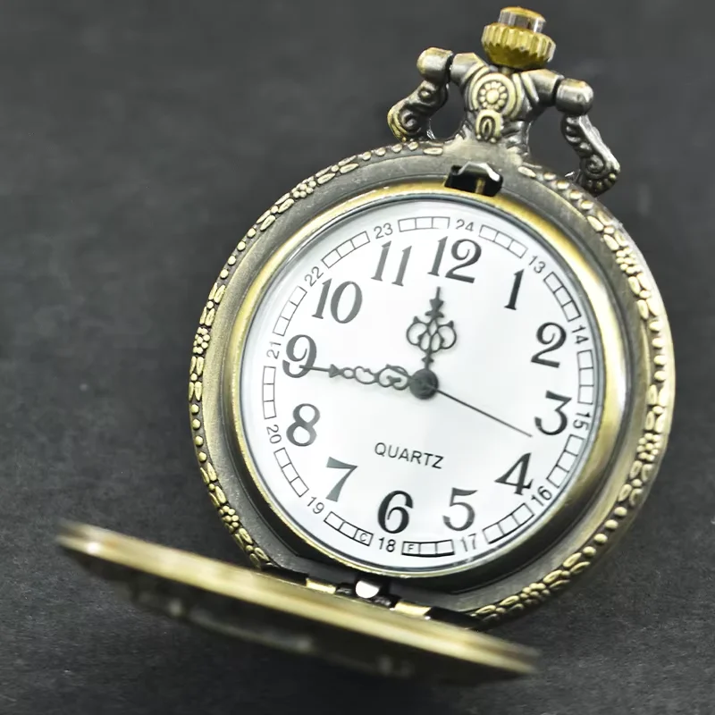 Retro Charm Fashion Hollow out Large Skeleton Carving Quartz Pocket Watch Steampunk Men's and Women's Necklace Pendant Gift
