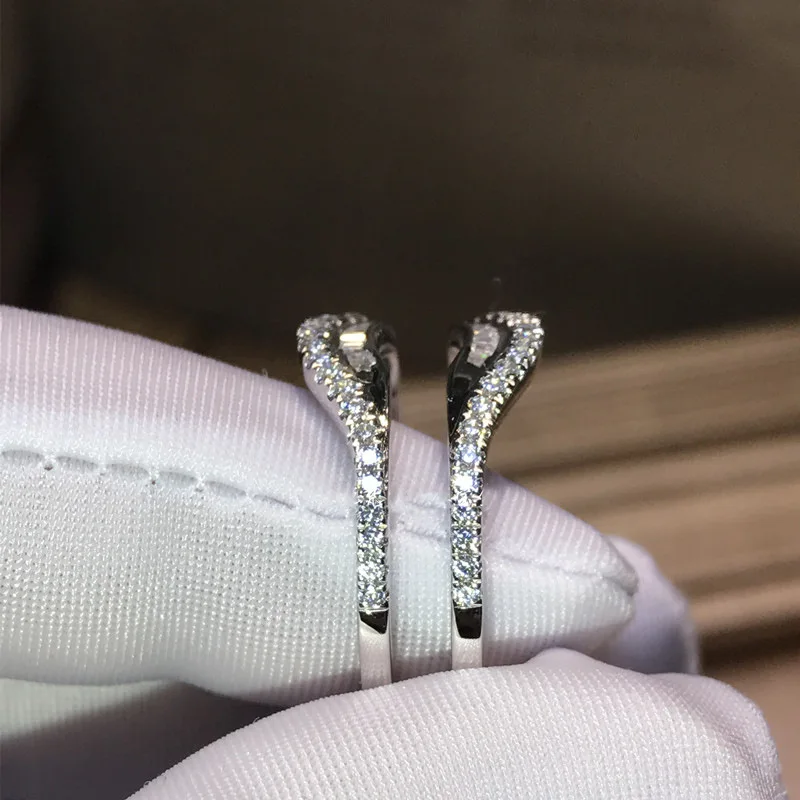 Popular creative lip silver ring plated s925 micro inlaid with diamonds T square zircon engagement ring