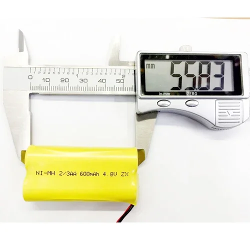 ダイヤモンドの形をしたリモコンのおもちゃ,4つのホーネット,車,ロボット,リモコン車両,バッテリー,2 AA充電,うんち