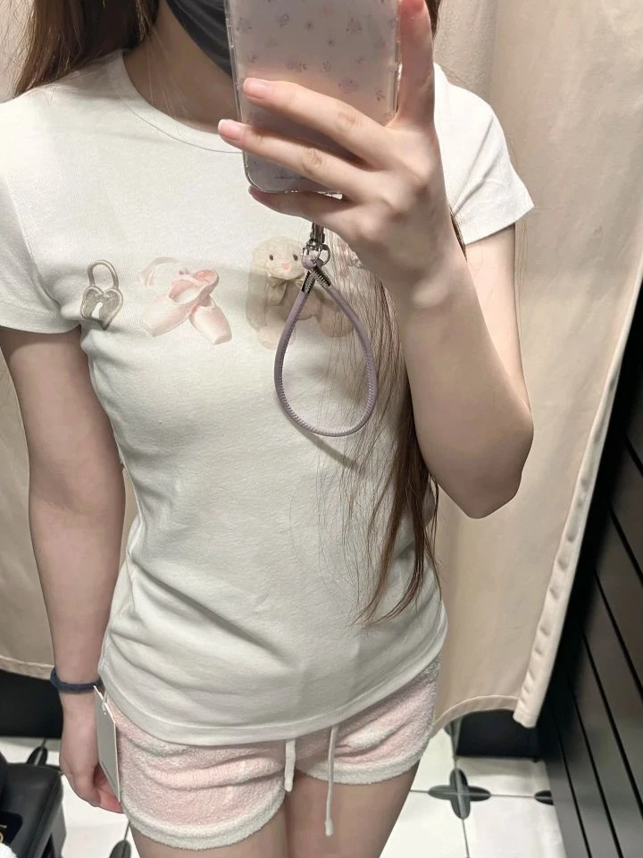 

White Graphic Print Slim T-shirt Woman Summer Round Neck Short Sleeve Cotton Tee Shirts Sweet Cute Fairycore Tshirts Y2k Female