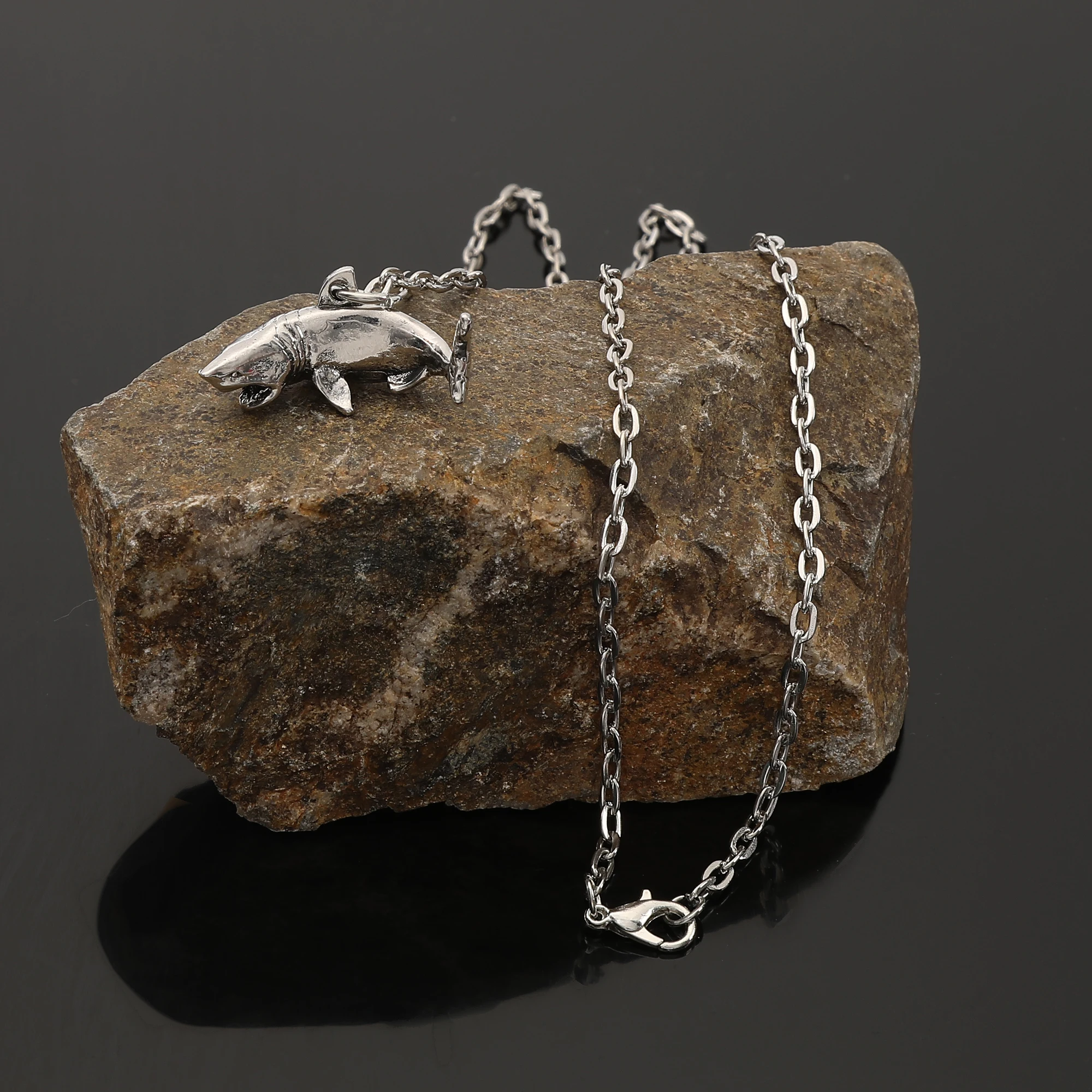 Retro Simple Deep Sea Shark Pendant Necklace, Fashionable and Versatile Men's Necklace, Scandinavian Norwegian Style Party Accessories, Valentine's Day, Father's Day Birthday Gift