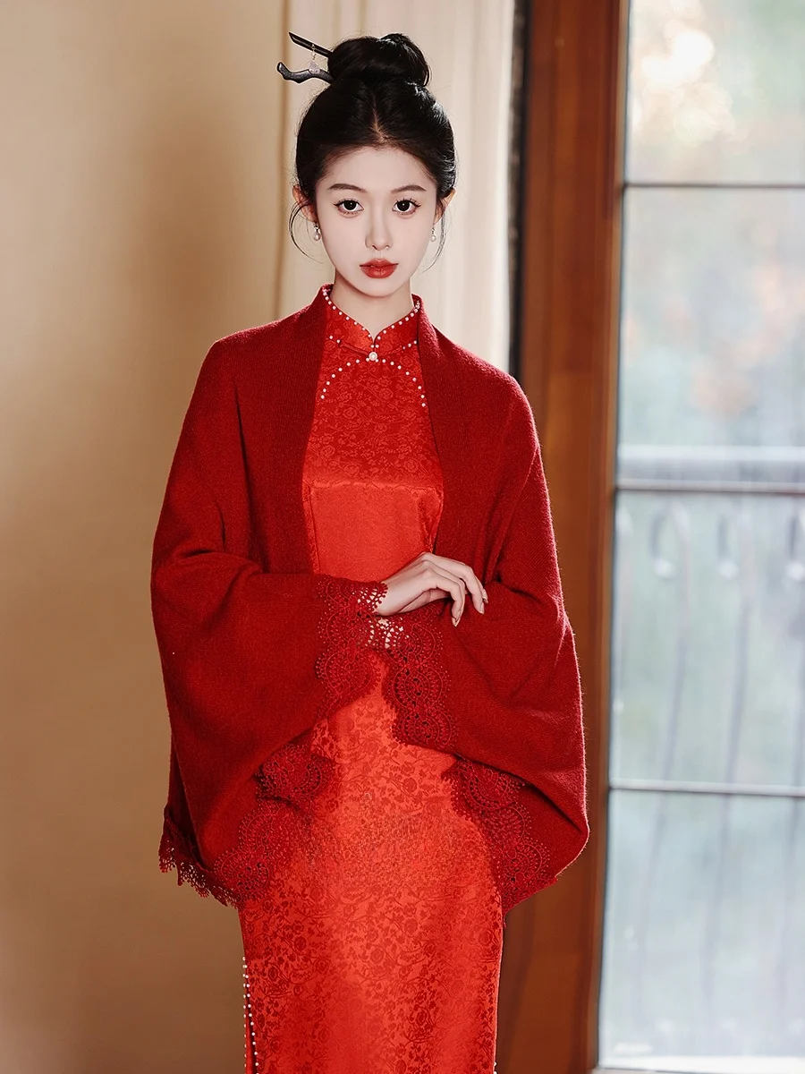 nuovo-scialle-stile-cinese-rosso-tendenza-nazionale-cappotto-autunnale-2026-sciarpa-da-donna-con-collo-a-cappuccio-versatile-semplice-per-uso-quotidiano