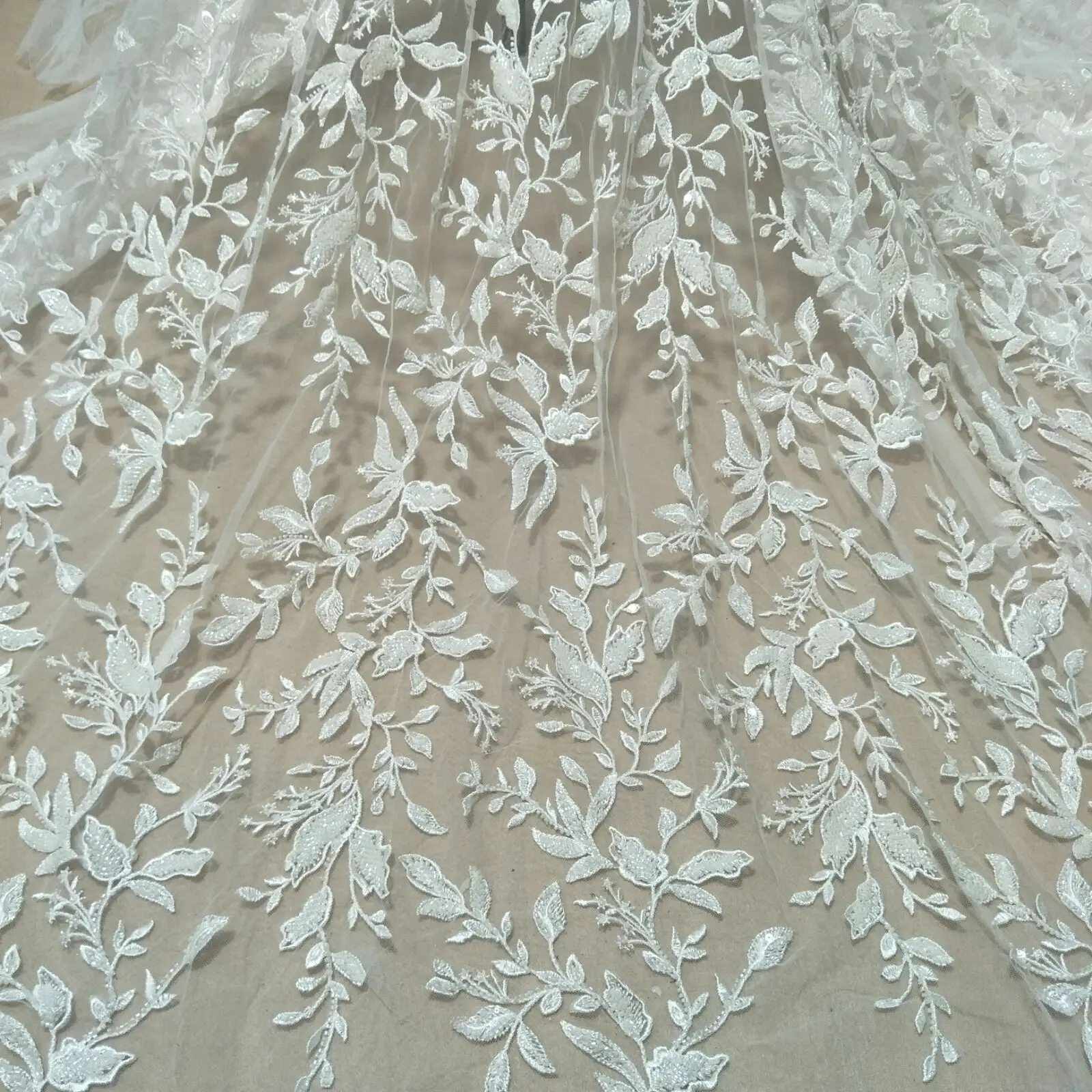 

fashion beading dress lace fabric wedding lace applique bridal lace fabric sell by yard