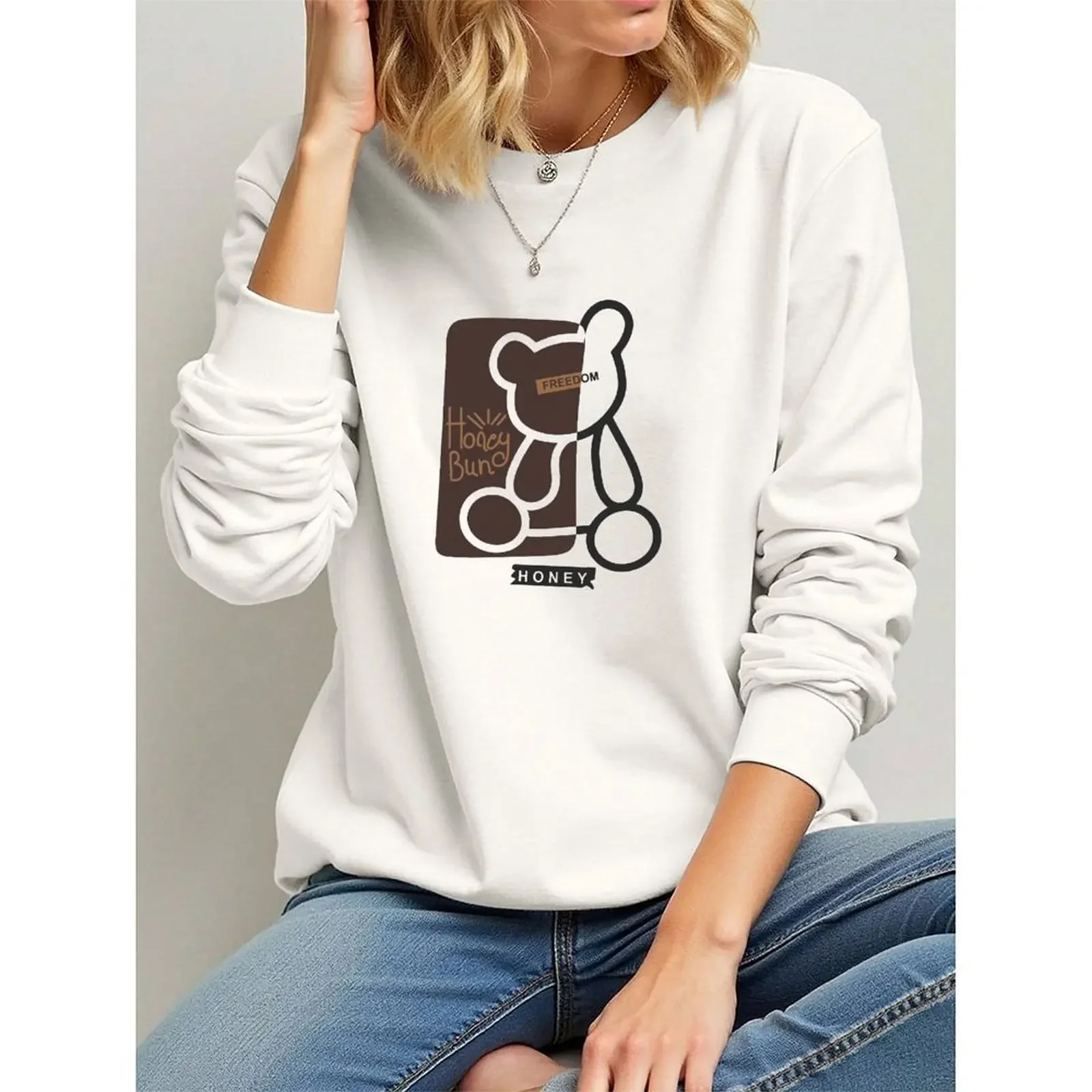 

Pullovers O-Neck Sweatshirts For Woman Long-sleeve Velvet Winter Casual Interesting Bear Print Sweatshirt