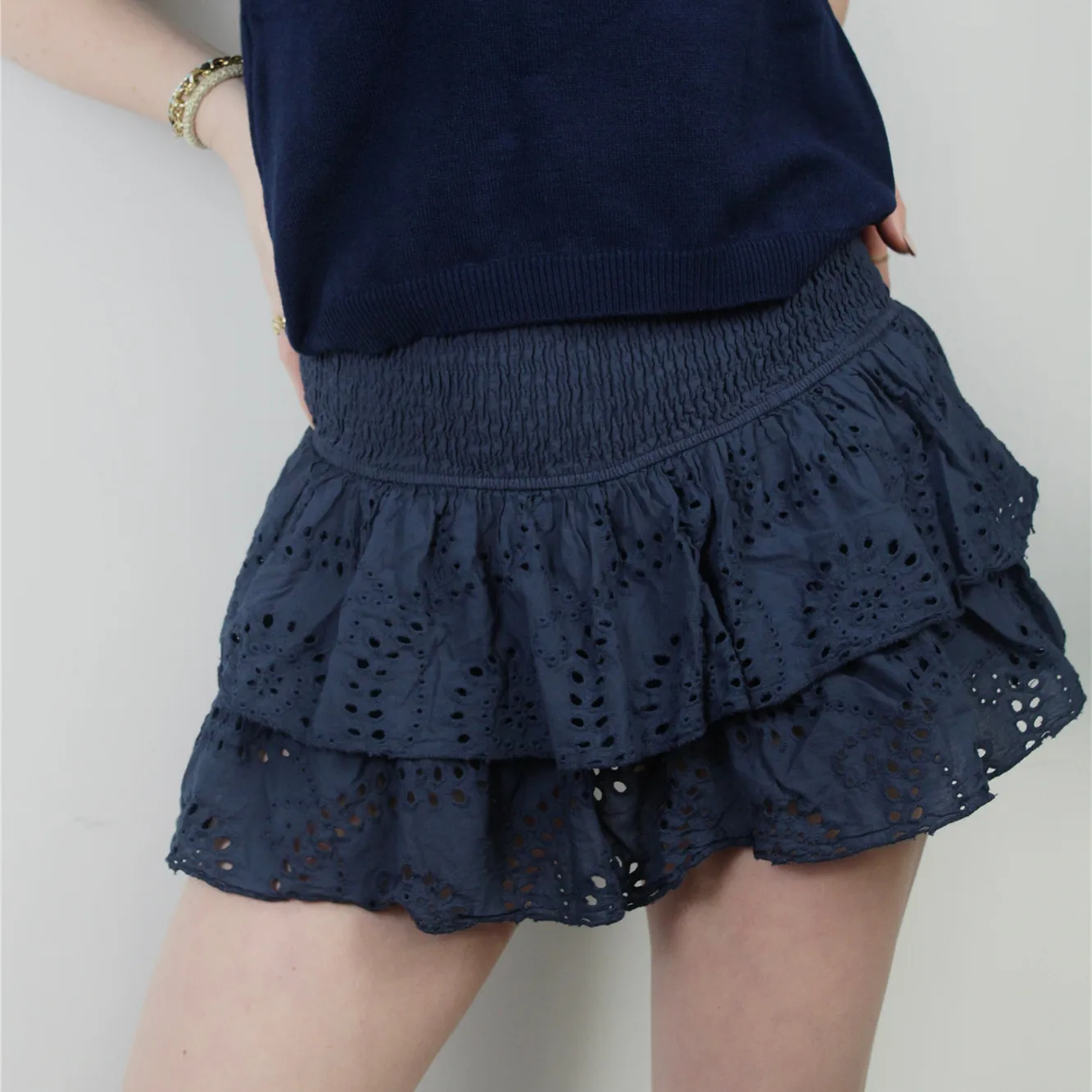 Women Y2K Ruffle Layered Mini Skirts Smocked A Line Pleated Short Skirt Boho Beach Mini Skirt Cute Skirts for Teen Girls