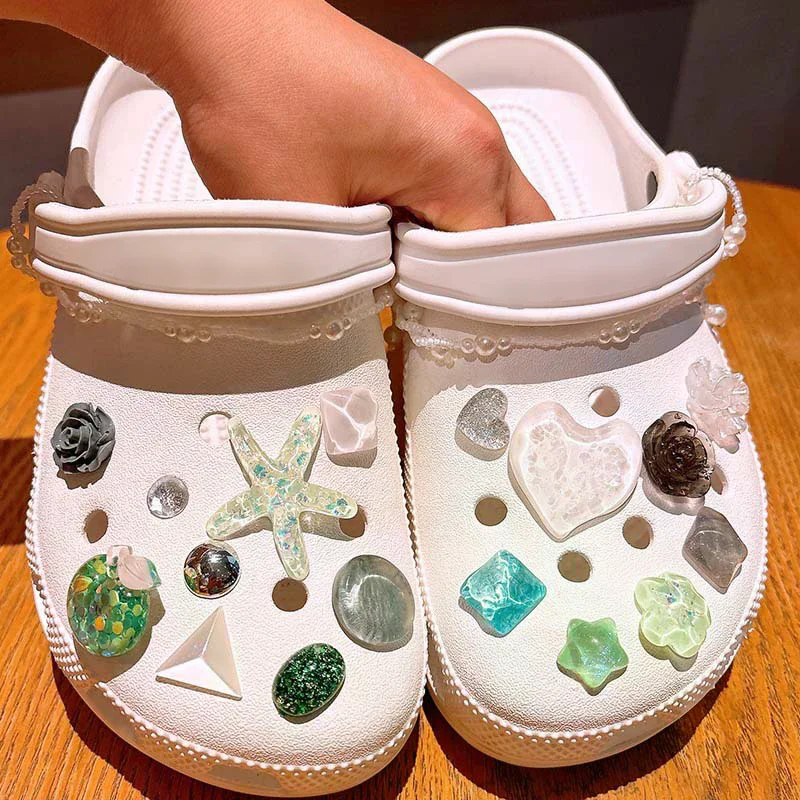 

Cartoon Ocean Hole Shoe Charms Fashion Pearl Chain Shoe Buckle Cute Shell DIY Shoes Decoration Removable Sandal Accessories