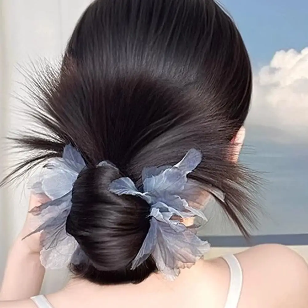

Elegant Synthetic Claw Clip Hair Bun Ponytail For Women Invisible Short Straight Chignon Hair Accessories Feather Bun Clip