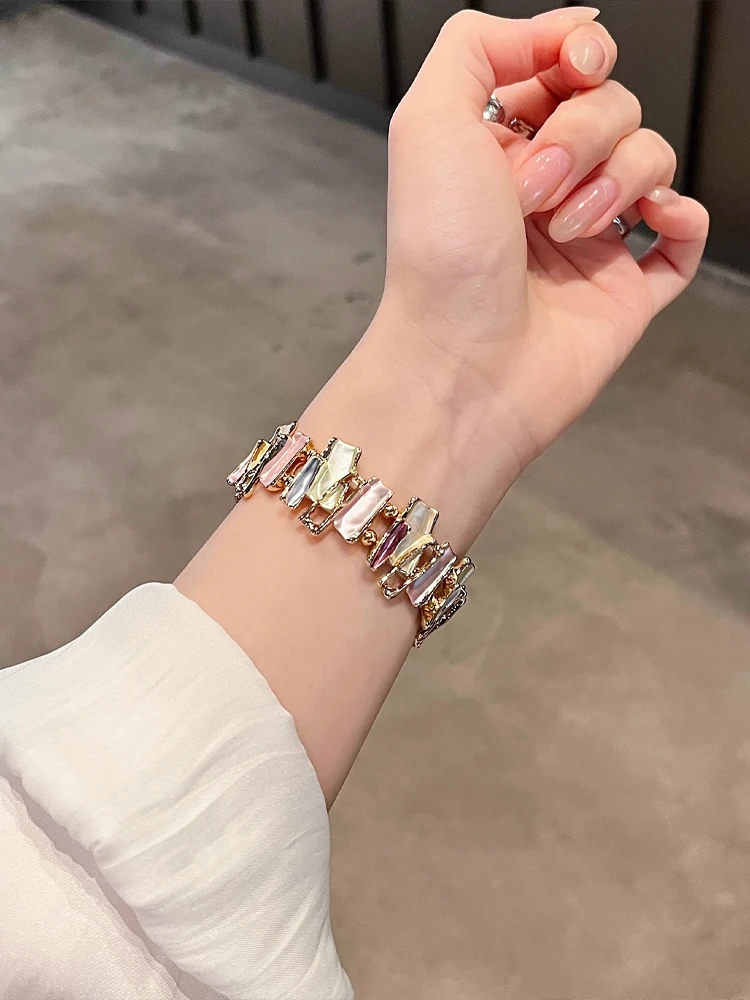 Banda de Metal con lazo elástico para Apple Watch Ultra 10 9 8 7 6 SE 5 4 pulsera de mujer para iWatch 38mm 40 42mm 44mm 46mm 45mm 49mm