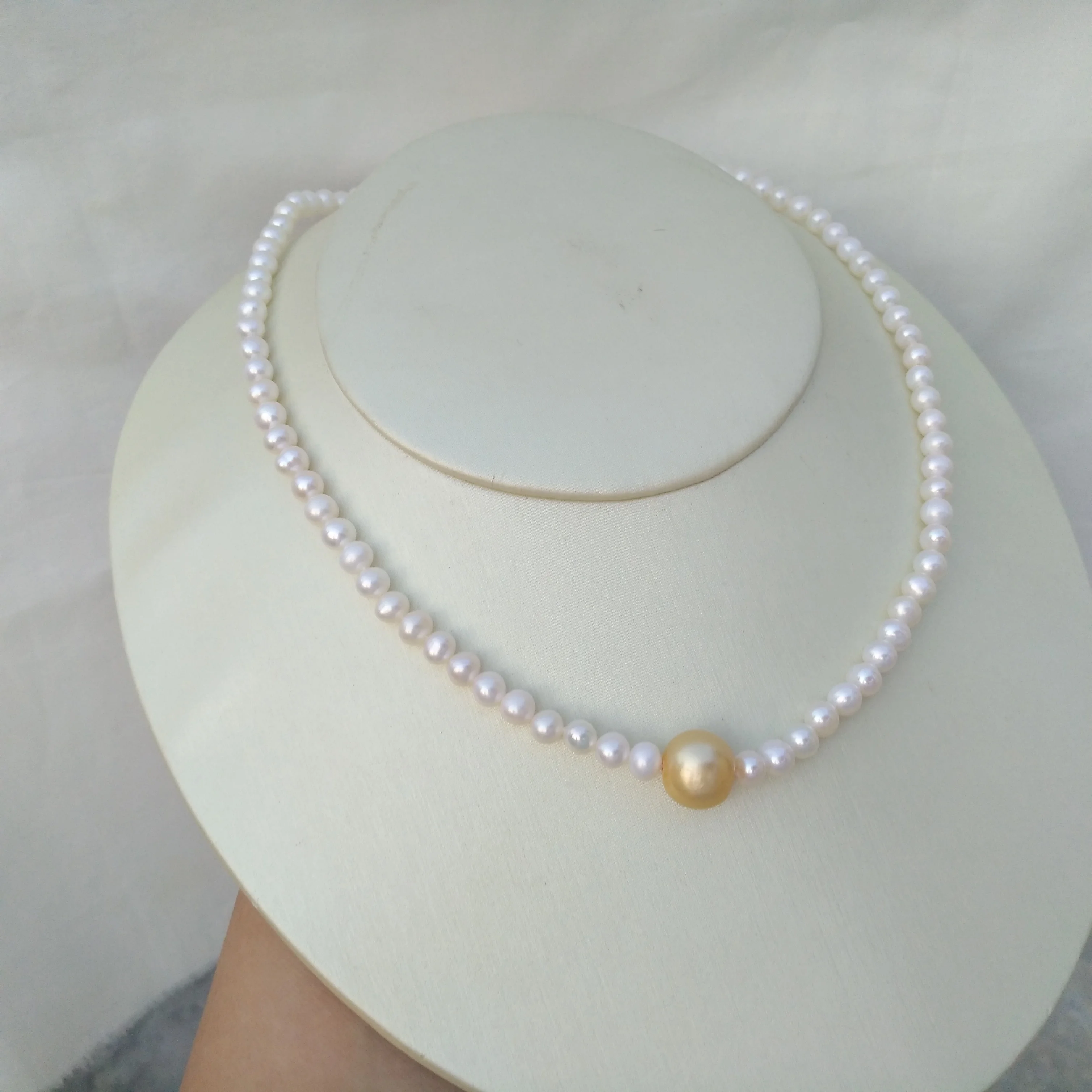 Classic 5-6mm AAA+ Akoya White 10mm Yeller Pearl Necklace 17inch 14k Gold P Original Real shot photos